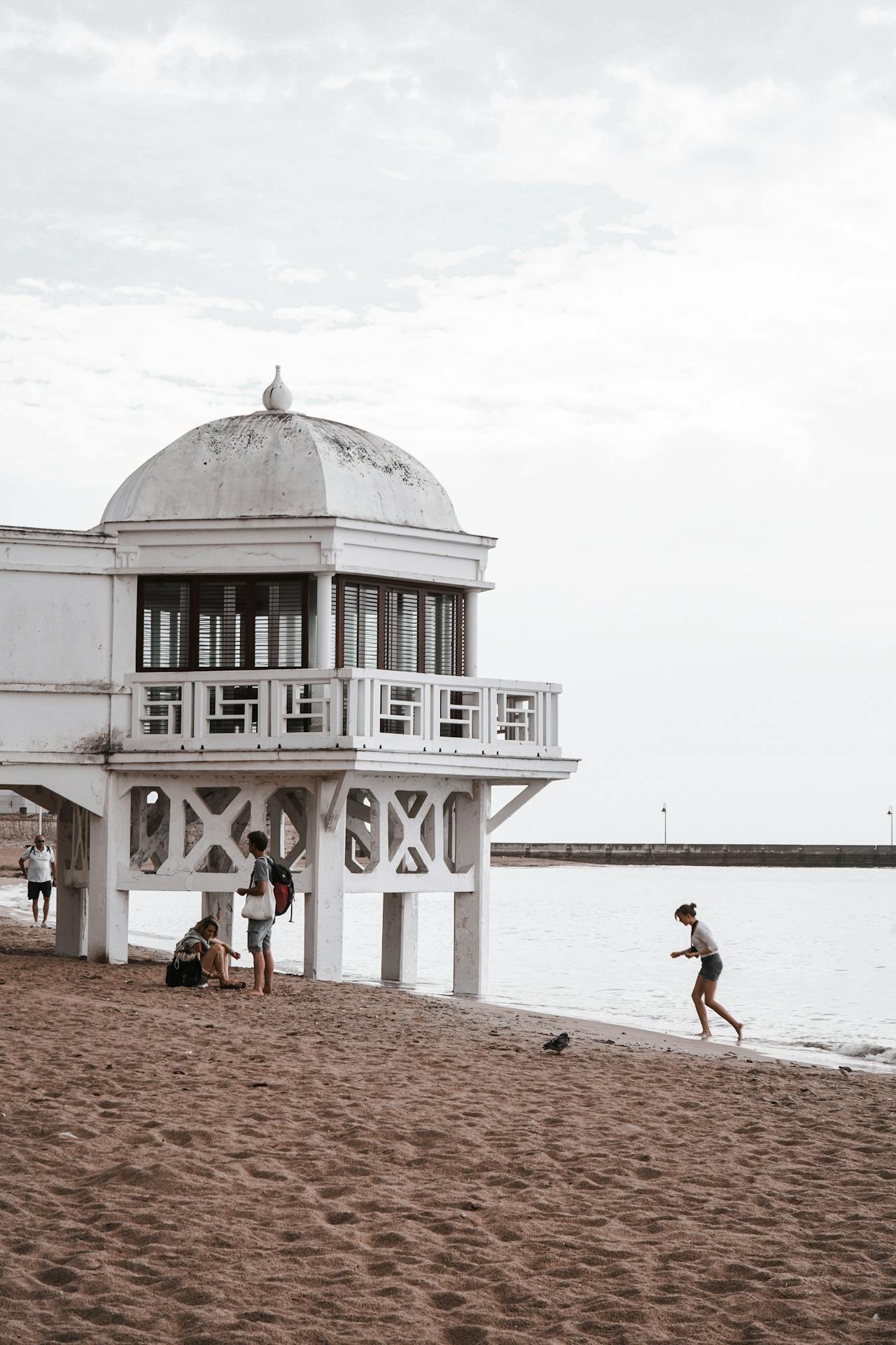 Villa de diseño en Tarifa — arquitectura bioclimática atlántica MAR Studio Cádiz